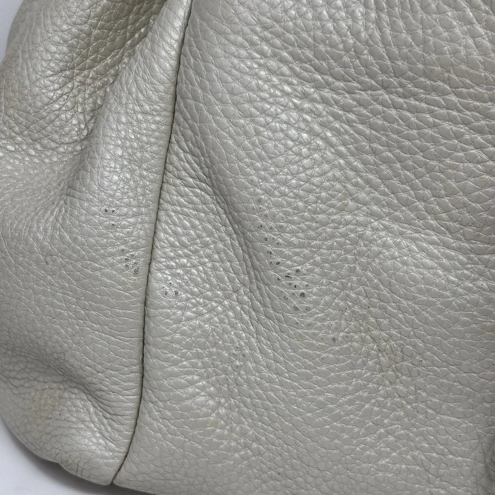 Coach Avery Bucket Bag Purse Leather F27003 Pearl Classic Minimal Capsule Spring - Picture 4 of 9